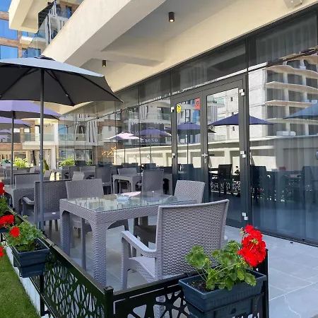 Javu 4* Нэводари