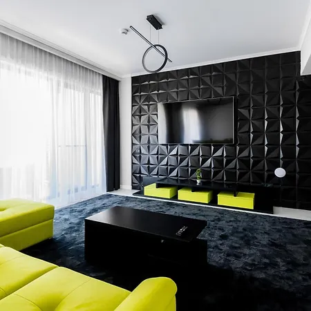 Javu Нэводари