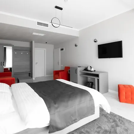 Javu 4* Нэводари