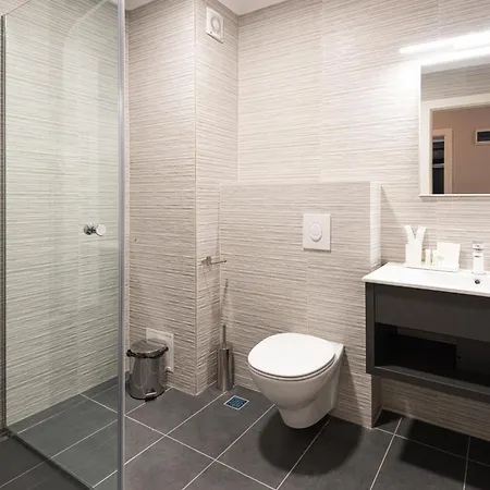 Javu 4* Нэводари